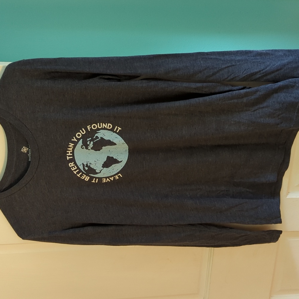 NWOT Long Sleeve T Shirt